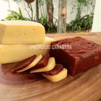Kit Romeu e Julieta (Queijo Canastra Meia Cura 1kg + Goiabada Cascão 1kg)