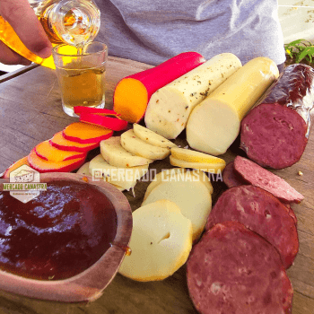 Kit Provoleto Total 750g - 3 Queijos e 1 Salame