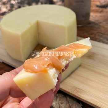 Queijo Parmesão da Alagoa Serra do Condado 1kg Premiado